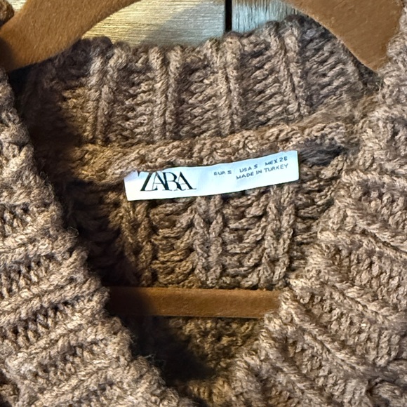 Zara Women's Chocolate Brown Knit Cardigan Vest - Picture 2 of 3